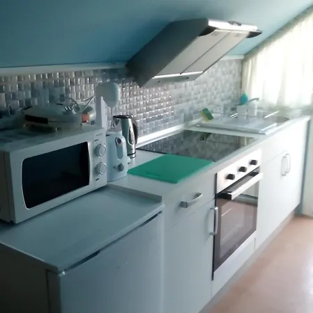 Vangelis 公寓式酒店 3*