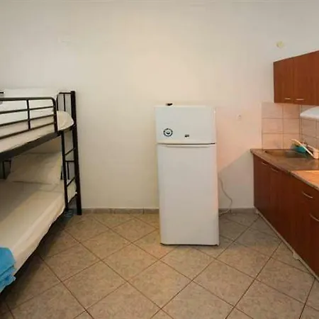 Vangelis 公寓式酒店 3*