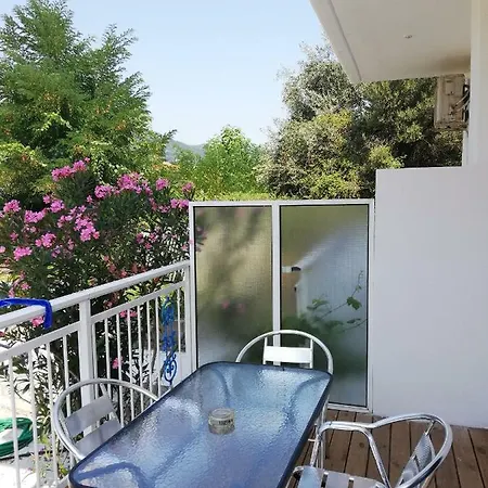 Vangelis Aparthotel *